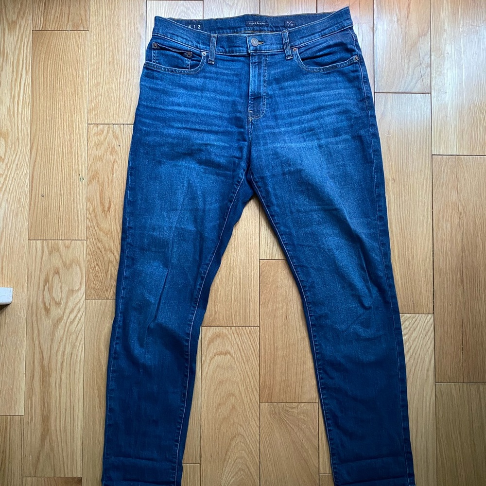 32x32 Lucky Brand Athletic Slim Jeans